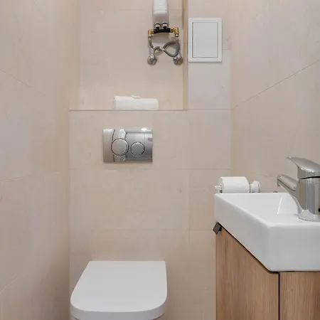 Family With A Workspace And Balcony Close To The Old Town Of By Renters * Danzig