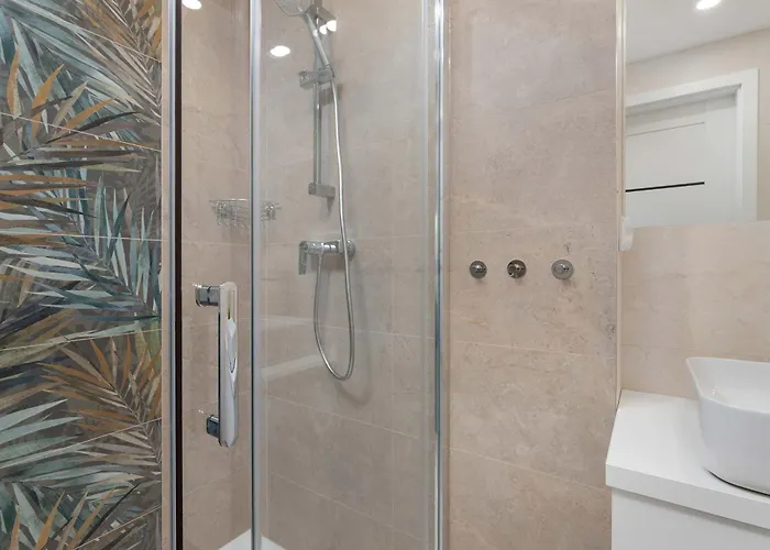 Family With A Workspace And Balcony Close To The Old Town Of By Renters *