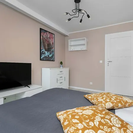 Family With A Workspace And Balcony Close To The Old Town Of By Renters * Gdańsk