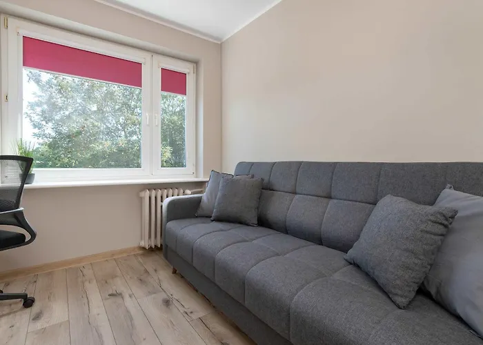 Family With A Workspace And Balcony Close To The Old Town Of By Renters Apartamento