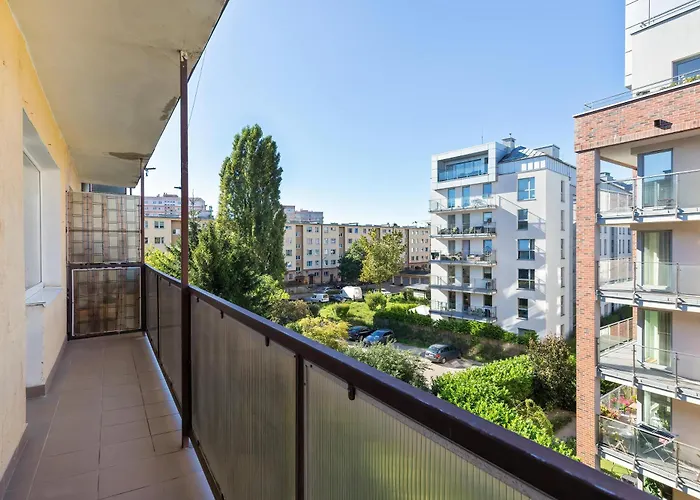 Family With A Workspace And Balcony Close To The Old Town Of By Renters Gdansk